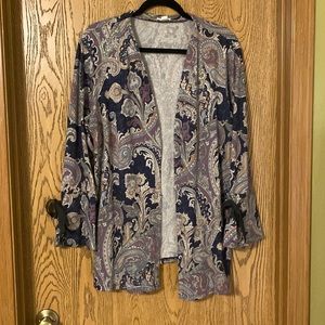 Woman’s paisley cardigan with bell sleeves